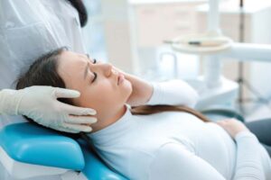 signs you need to remove wisdom teeth